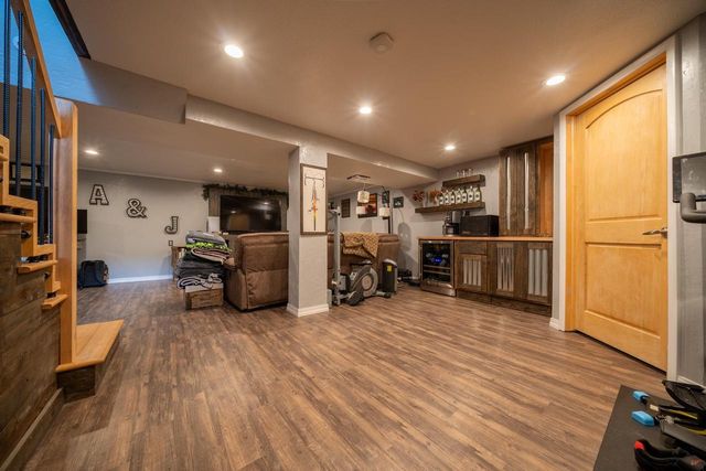 1617 W 9TH AVENUE, Oshkosh, WI 54902