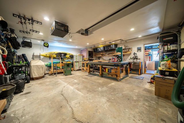 1617 W 9TH AVENUE, Oshkosh, WI 54902