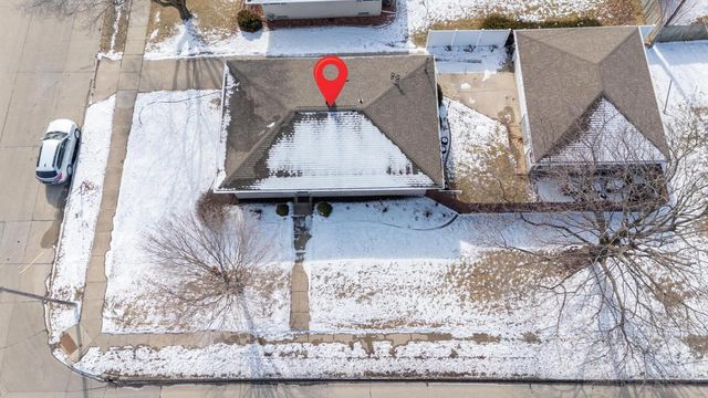 1617 W 9TH AVENUE, Oshkosh, WI 54902