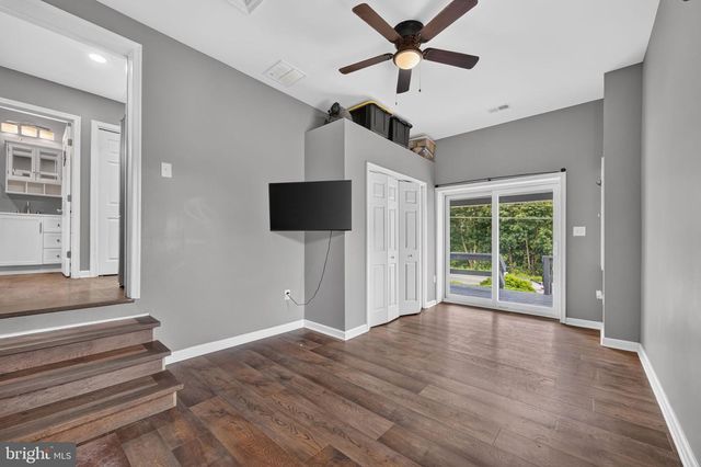 2042 CONOWINGO RD, Rising Sun, MD 21911