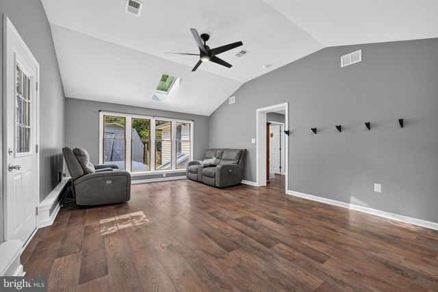 2042 CONOWINGO RD, Rising Sun, MD 21911