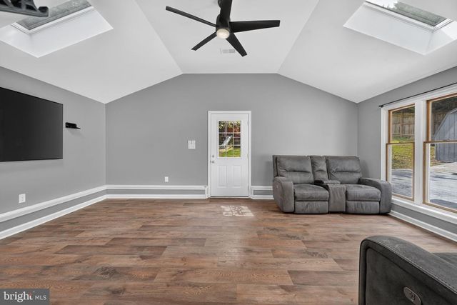 2042 CONOWINGO RD, Rising Sun, MD 21911