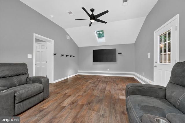 2042 CONOWINGO RD, Rising Sun, MD 21911