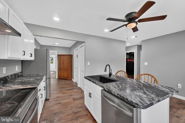 2042 CONOWINGO RD, Rising Sun, MD 21911
