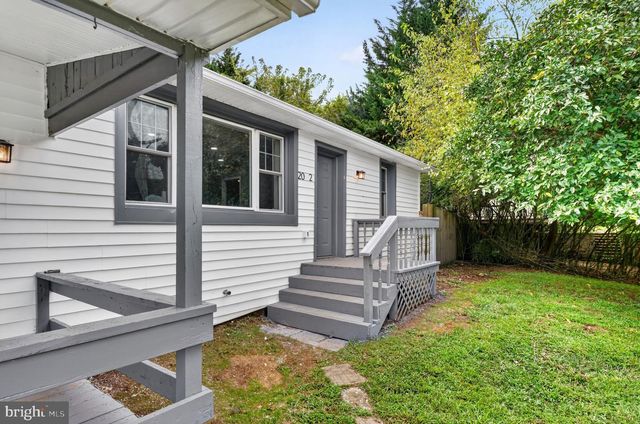 2042 CONOWINGO RD, Rising Sun, MD 21911
