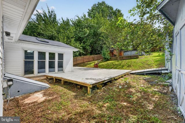 2042 CONOWINGO RD, Rising Sun, MD 21911