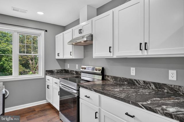 2042 CONOWINGO RD, Rising Sun, MD 21911