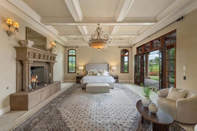7090 Via Guadalupe, Rancho Santa Fe, CA 92067