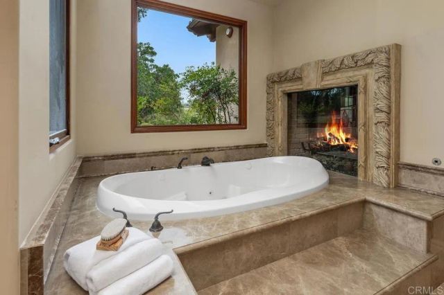 7090 Via Guadalupe, Rancho Santa Fe, CA 92067