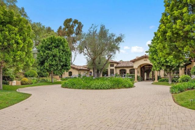 7090 Via Guadalupe, Rancho Santa Fe, CA 92067