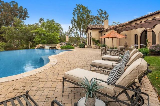 7090 Via Guadalupe, Rancho Santa Fe, CA 92067