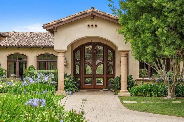 7090 Via Guadalupe, Rancho Santa Fe, CA 92067