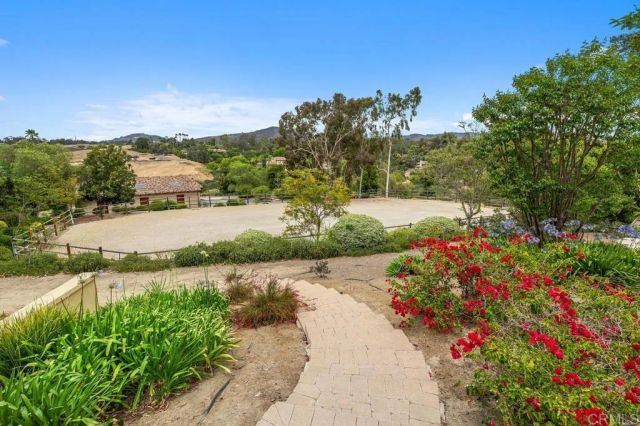 7090 Via Guadalupe, Rancho Santa Fe, CA 92067
