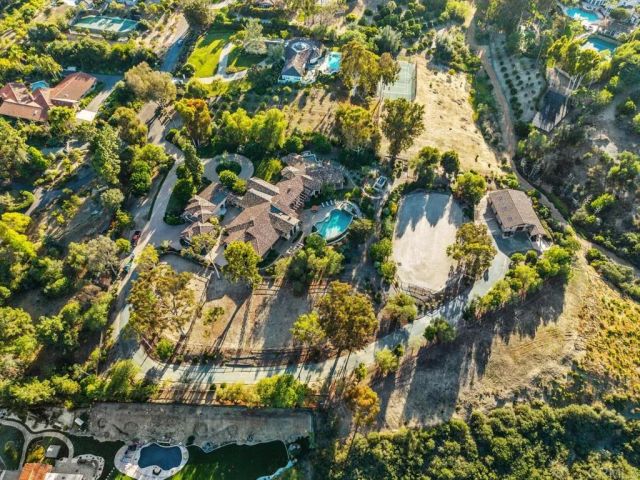 7090 Via Guadalupe, Rancho Santa Fe, CA 92067