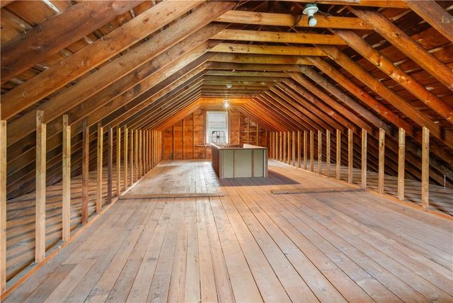 2882 Alms House Road, Upper Nazareth Twp, PA 18064
