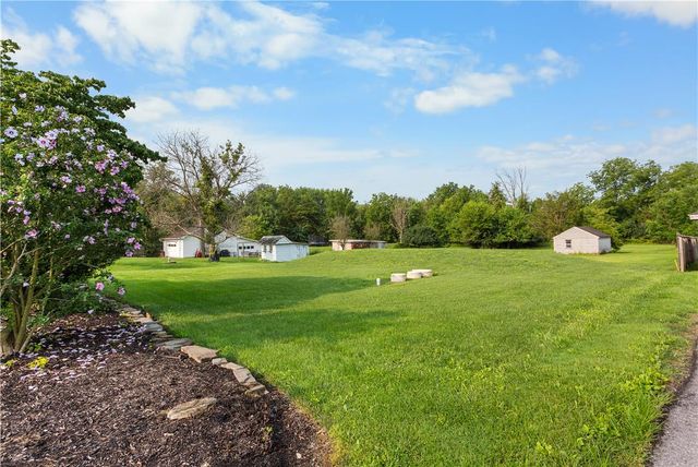 2882 Alms House Road, Upper Nazareth Twp, PA 18064