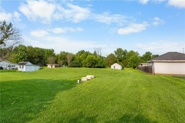 2882 Alms House Road, Upper Nazareth Twp, PA 18064
