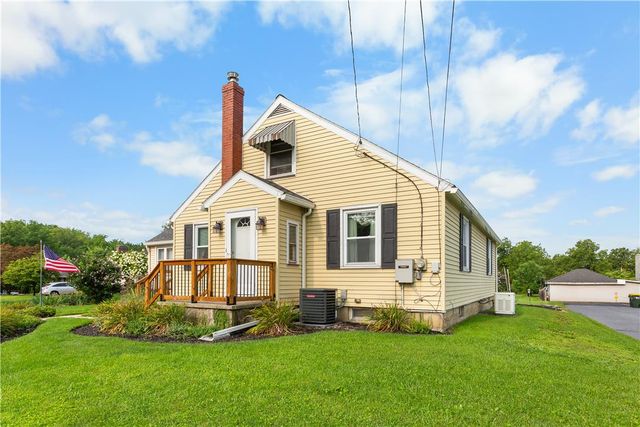2882 Alms House Road, Upper Nazareth Twp, PA 18064