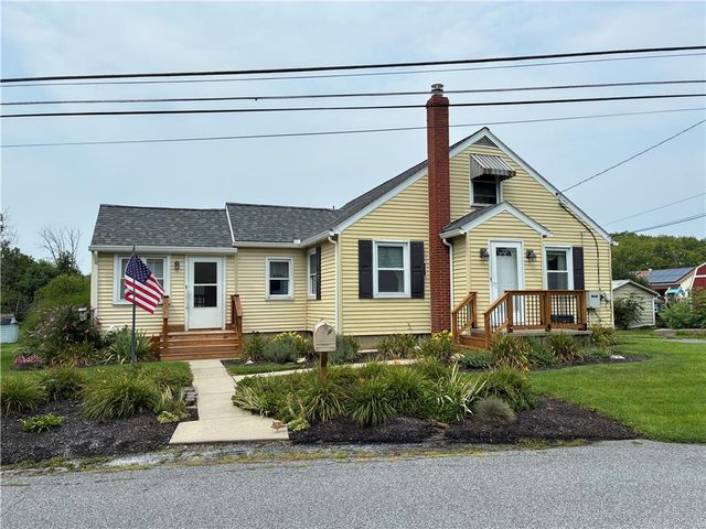 2882 Alms House Road, Upper Nazareth Twp, PA 18064