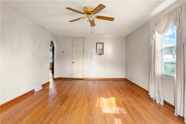 2882 Alms House Road, Upper Nazareth Twp, PA 18064