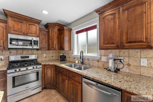 1917 Lexington Avenue, Idaho Falls, ID 83404