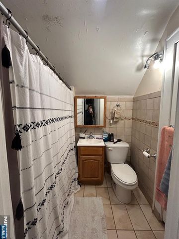 404 Carmita 3, Rutherford, NJ 07070