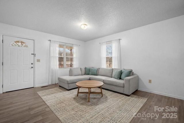 118 W 15th Street, Newton, NC 28658