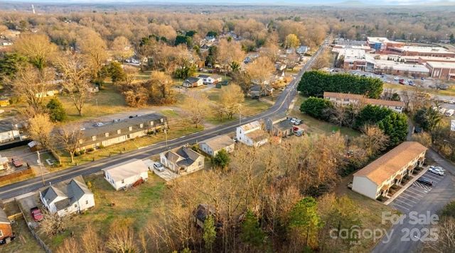 118 W 15th Street, Newton, NC 28658