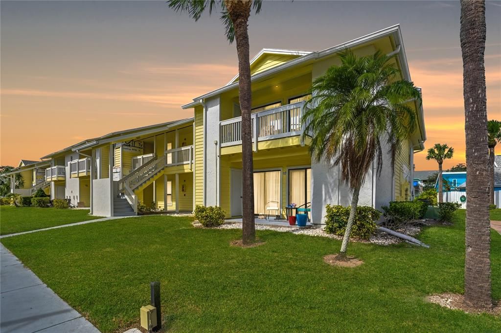 455 ALT 19 S 17, Palm Harbor, FL 34683