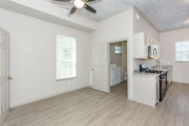 215 N Milby Street 1, Houston, TX 77003