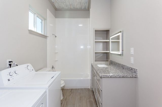 215 N Milby Street 1, Houston, TX 77003