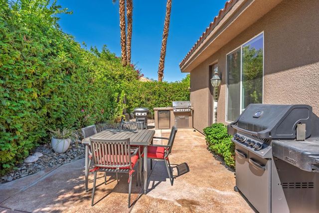 7 Hillcrest Drive, Palm Desert, CA 92260