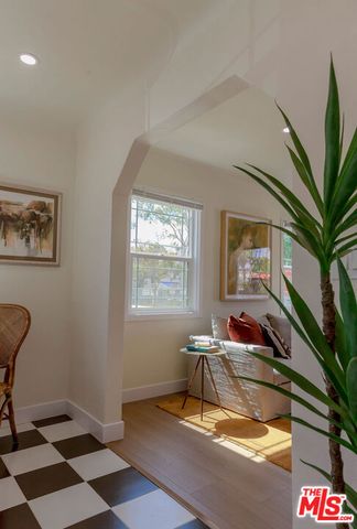 5317 Saturn Street, Los Angeles, CA 90019