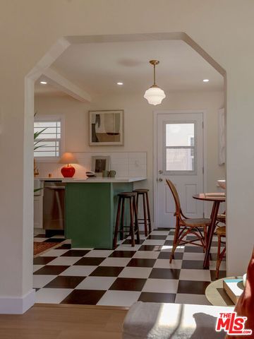 5317 Saturn Street, Los Angeles, CA 90019