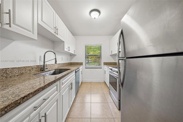 5302 SW 138th Place, Miami, FL 33175