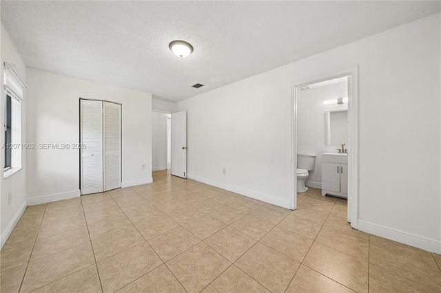 5302 SW 138th Place, Miami, FL 33175