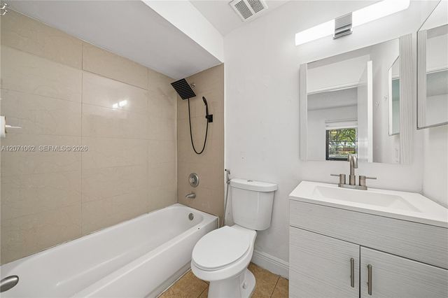 5302 SW 138th Place, Miami, FL 33175