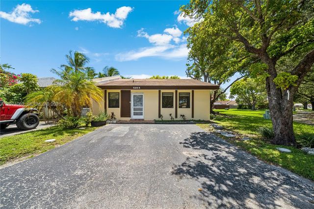 5302 SW 138th Place, Miami, FL 33175