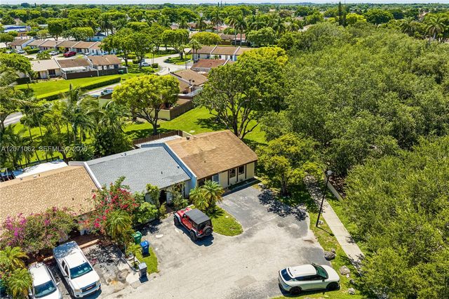 5302 SW 138th Place, Miami, FL 33175