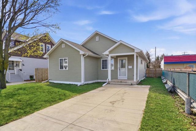 2127 27th STREET, Kenosha, WI 53140