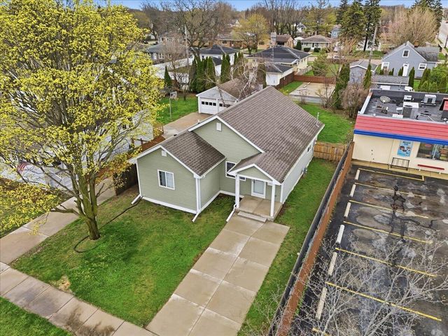 2127 27th STREET, Kenosha, WI 53140