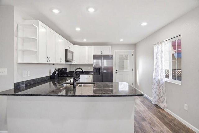 2127 27th STREET, Kenosha, WI 53140