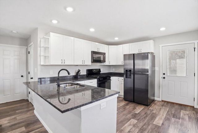 2127 27th STREET, Kenosha, WI 53140