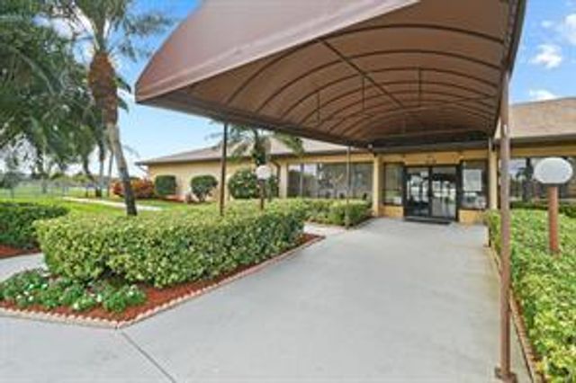 4561 DISCOVERY Lane 13, West Palm Beach, FL 33417