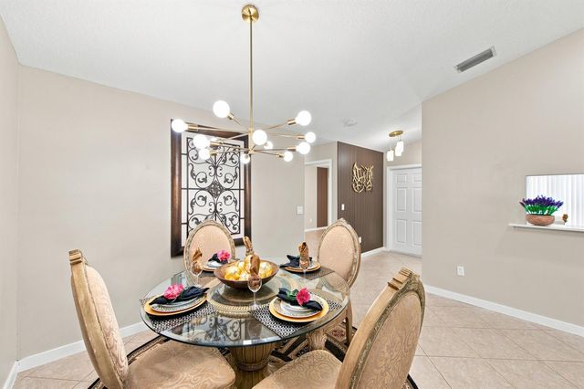 4561 DISCOVERY Lane 13, West Palm Beach, FL 33417