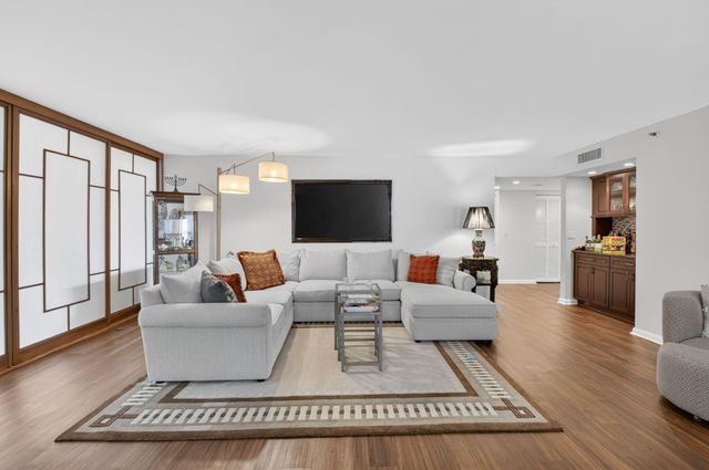 20090 Boca West Drive 318, Boca Raton, FL 33434