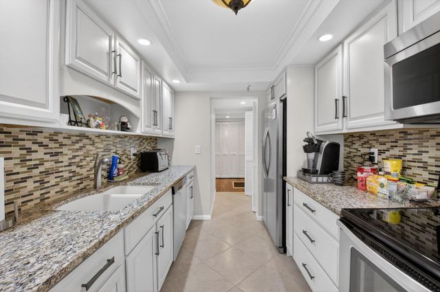 20090 Boca West Drive 318, Boca Raton, FL 33434