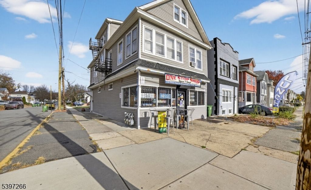 301 E 9Th Ave, Roselle Boro, NJ 07203