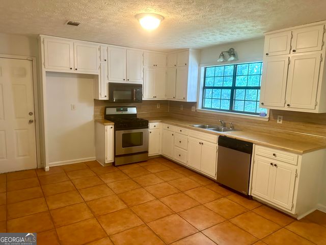 10197 Hamilton Glen, Jonesboro, GA 30238
