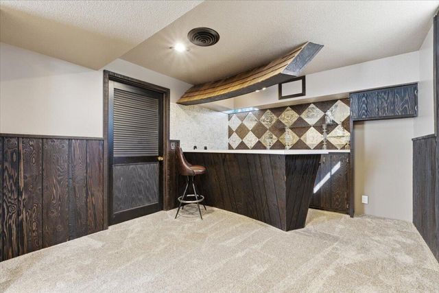 20264 HONEYSUCKLE Road, Council Bluffs, IA 51503